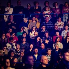FOTO in VIDEO: Praznični večer glasbe in solidarnosti združil Mursko Soboto