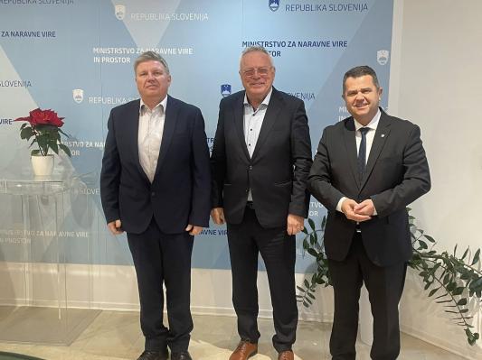 V Petišovcih dosežen dogovor o odlogu zapiranja vrtin