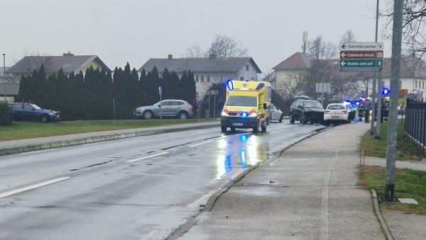 Prometna nesreča v Veržeju: cesta je zaprta