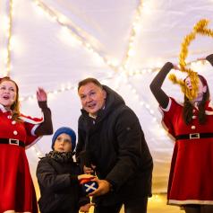 FOTO in VIDEO: Lučke so zasvetile, Murska Sobota stopa v praznični utrip decembra