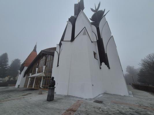 FOTO: Nova podoba Gledališke in koncertne dvorane Lendava