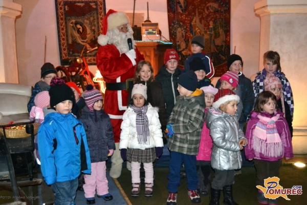 FOTO: Grajski božični sejem v Gornji Radgoni