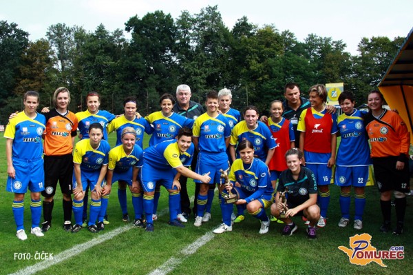 FOTO: Goliada nogometašic Pomurja proti osemkratnim prvakinjam Krki