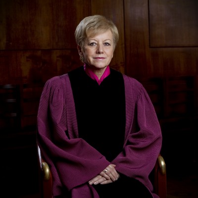 Pomurska ustavna sodnica Korpič-Horvatova bila edina proti zavrnitvi referenduma