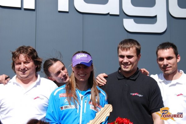 FOTO: Tina Maze v Odrancih prevzela svojo hišo na kolesih