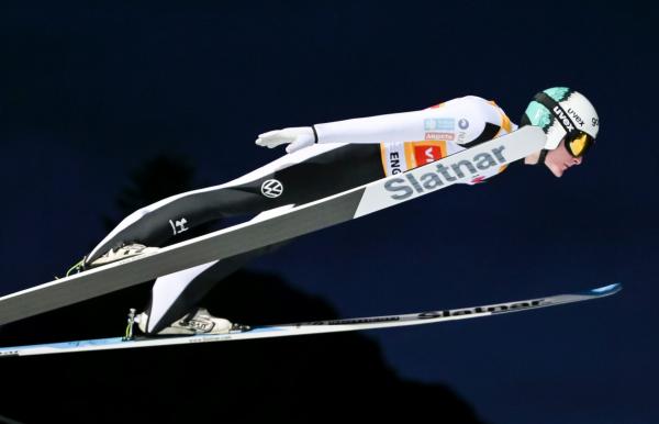 Domen Prevc z ogromno prednostjo do zmage na Japonskem