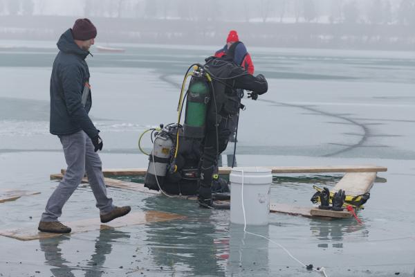 FOTO in VIDEO: Edinstvena izkušnja pod ledeno ploskvijo Soboškega jezera