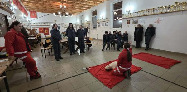 FOTO: Praktična delavnica prve pomoči v Spodnjih Ivanjcih