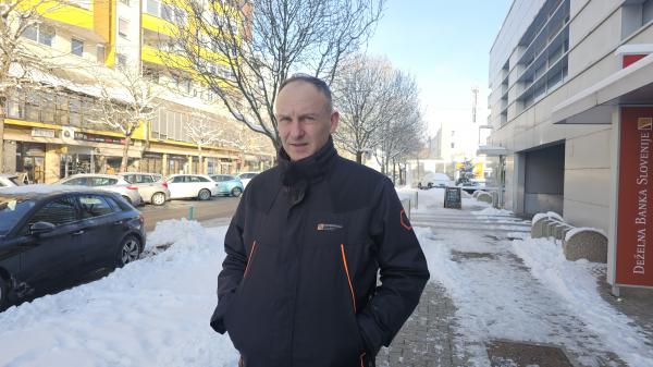 VIDEO: Direktor murskosoboške komunale pojasnjuje, zakaj plugi ne zapeljejo že ob prvi snežinki