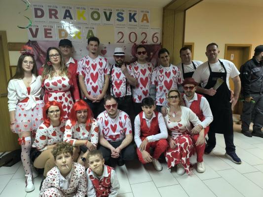 FOTO: V Drakovcih na Vedri rajalo 157 pustnih mask