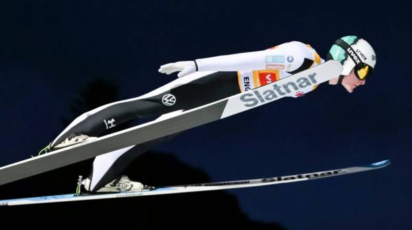 Domen Prevc spet nepremagljiv