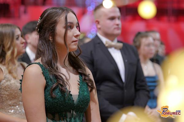 FOTO in VIDEO: Slovesni maturantski večer lendavskih dijakov v Zeleni dvorani