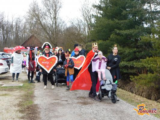 FOTO: Pustna povorka prinesla veselje in pomladno razpoloženje
