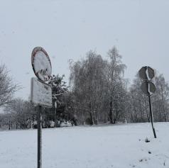 Nekatere ceste v Pomurju še vedno neprevozne, mnogi bodo brez elektrike več dni