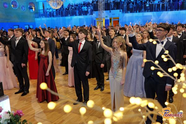 VIDEO: Soboški gimnazijci zaplesali v novo življenjsko poglavje