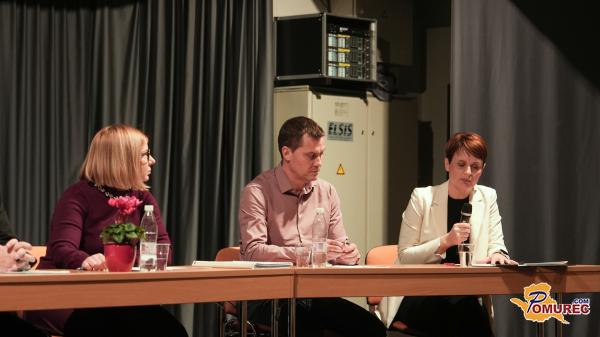 FOTO in VIDEO: V Puconcih opozarjali na porast spletnih prevar: »Kriv je goljuf, ne žrtev«