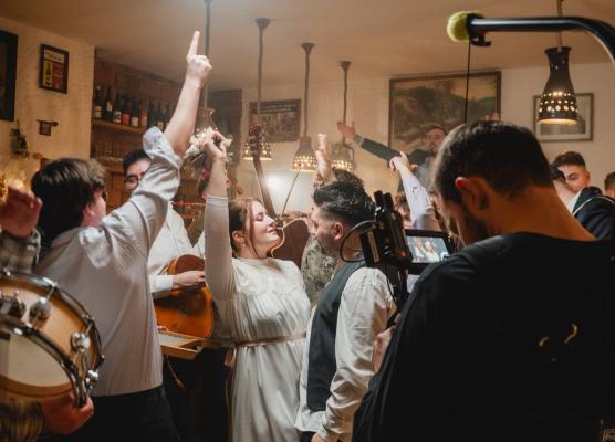 VIDEO: Zlata Žila predstavlja novi videospot »Šere bere«