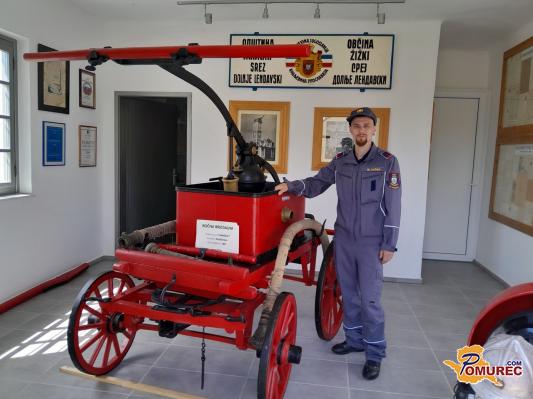 FOTO: Gasilci v Žižkih s ponosom ohranjajo 90 let star gasilski dom
