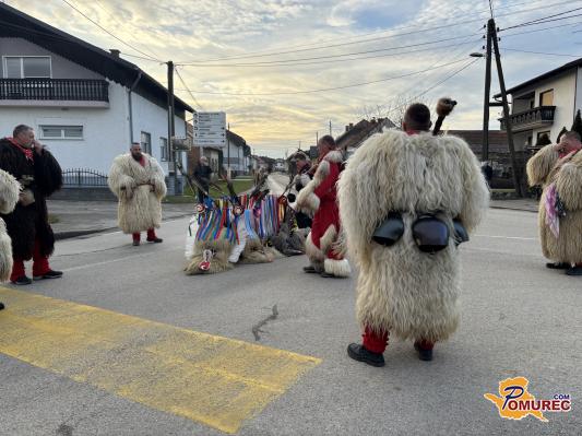 Toliko ljudi se v Sloveniji piše Pust, Krof, Miška in Šema