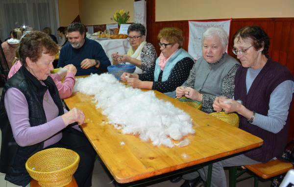 FOTO: V Središču pri Prosenjakovcih obudili stare kmečke običaje