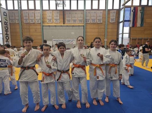FOTO: Pomurski judoisti z odličnimi rezultati na mednarodnem judo pokalu