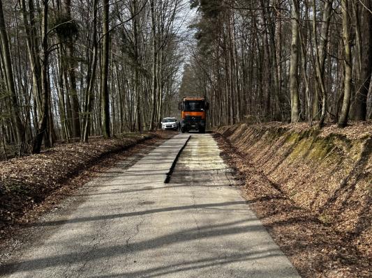 FOTO: V Ljutomeru začeli sanacijo cest po zimi