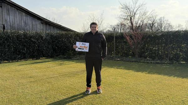 Dejan Preindl: »Ko pridem iz službe, sezujem čevlje in grem bos kosit travo«