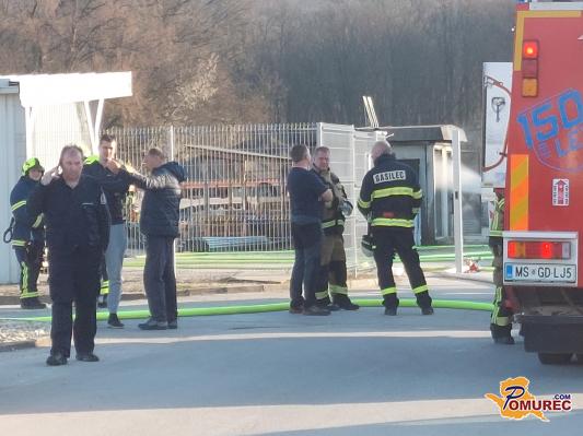 FOTO in VIDEO: Gasilci posredujejo v Ljutomeru 