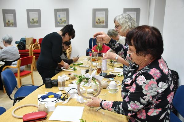 FOTO: Ustvarjalno pred veliko nočjo, izdelovali so pirhe in darilne vrečke