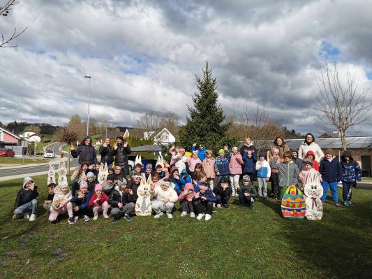 FOTO: Velikonočna dežela povezala generacije na Goričkem