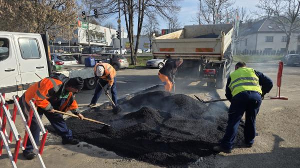 FOTO: V Lendavi obsežna dela na cestah in javnih površinah