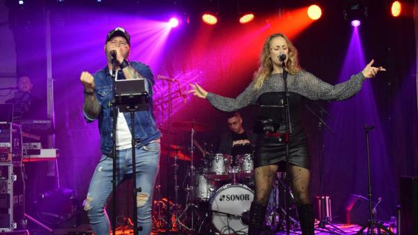 Šok za oboževalce, priljubljena pomurska skupina ostala brez pevke