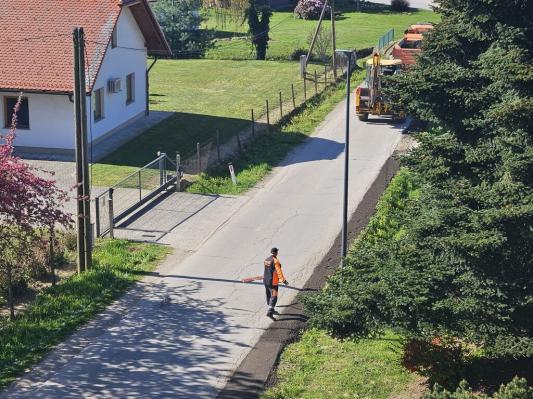 FOTO: V Križevcih zabrneli delovni stroji, ob cestah že vidne spremembe
