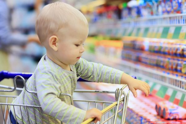 Slovenski trgovci iz prodaje umikajo otroško hrano