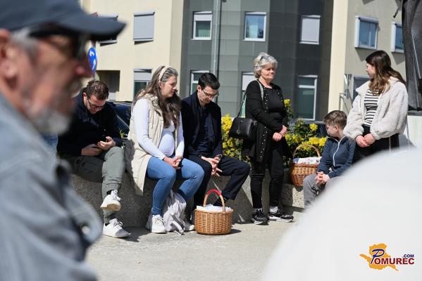 FOTO: V Murskosoboški stolnici blagoslovili velikonočne jedi