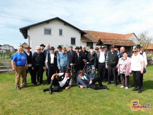 FOTO: Tradicionalni začetek sezone, Dimeki znova na kolesih