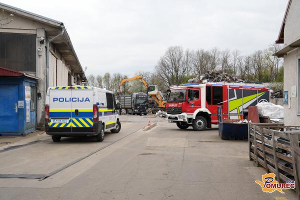 FOTO in VIDEO: Zagorelo v Murski Soboti, posredovali gasilci