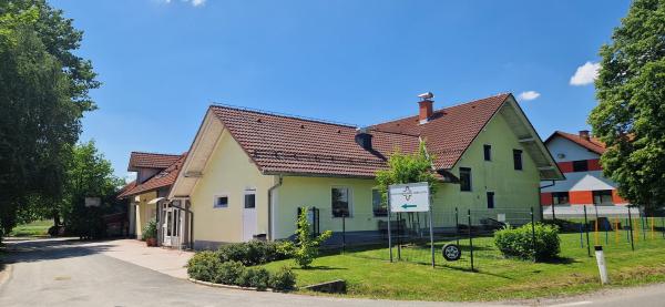 Znana pomurska veterinarska ambulanta praznuje velik družinski mejnik