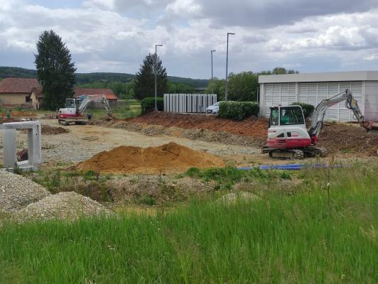 FOTO: V Šalovcih urejajo infrastrukturo za načrtovani trgovski center