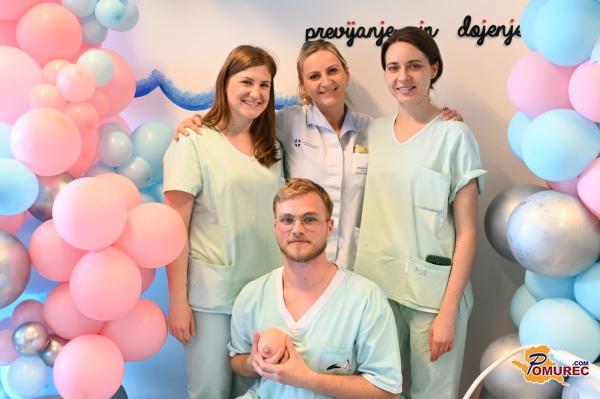 FOTO in VIDEO: Dan odprtih vrat obiskovalcem približal delo porodnišnice