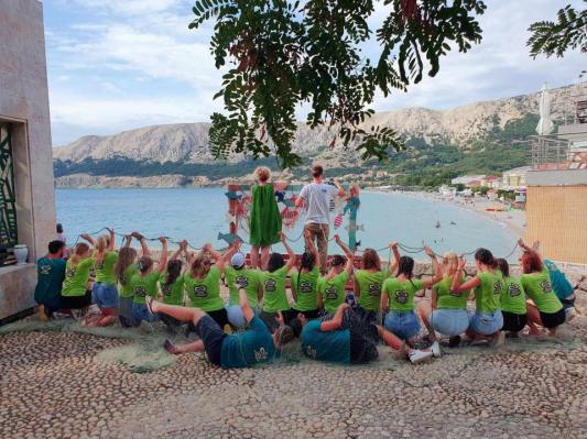 Objavljen razpis za zdravstveno letovanje otrok v Baški, prijave so že odprte
