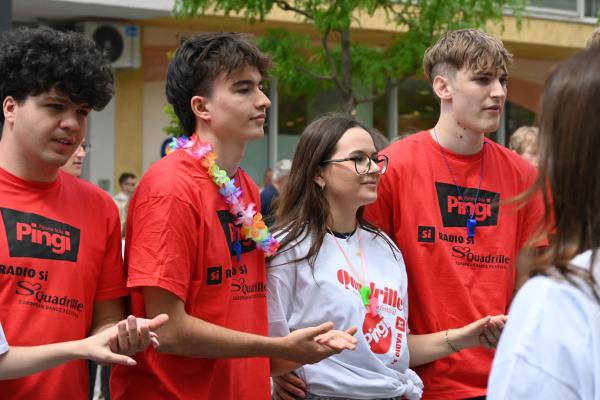VIDEO: Tradicionalna četvorka znova združila maturante v središču mesta