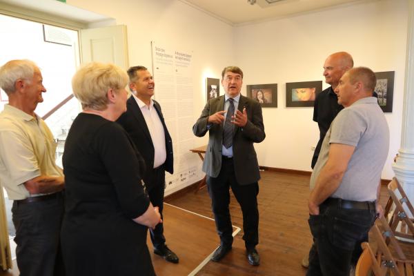 FOTO: Kaj vse je ostalo zamolčano? V Lendavi predstavili odmevno knjigo