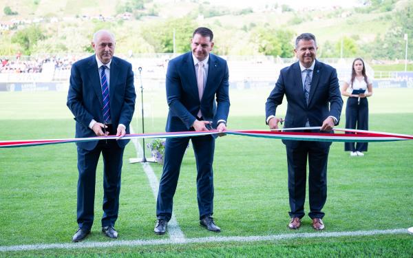 VIDEO: Stevanović poudaril pomen prenovljene igralne površine za razvoj športa