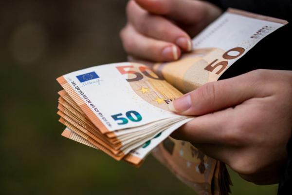 Ste med upravičenci? Odprt nov milijonski razpis države
