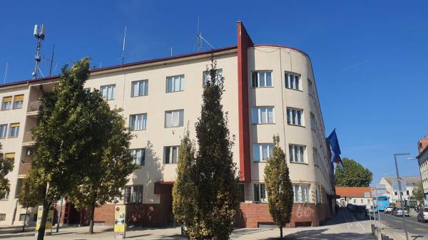 Po umiku obtožnega predloga zoper Celca se je odzvala še občina