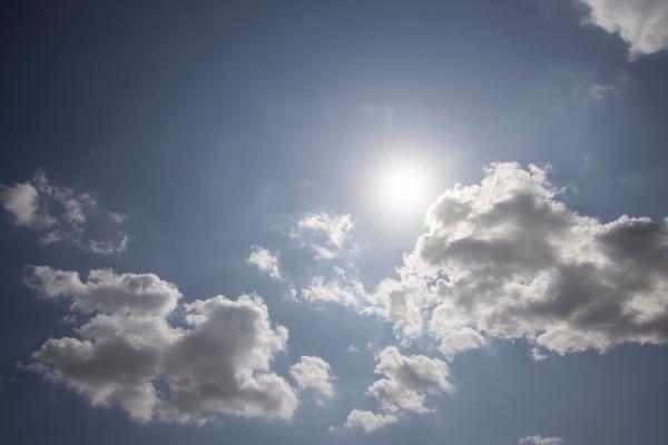 Vročina se stopnjuje: Temperature bodo kmalu presegle 30 stopinj