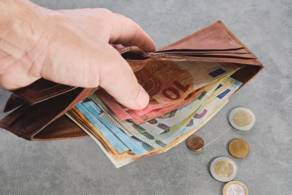 Upokojenci bodo junija prejeli dodaten denar, a pozor na izjeme