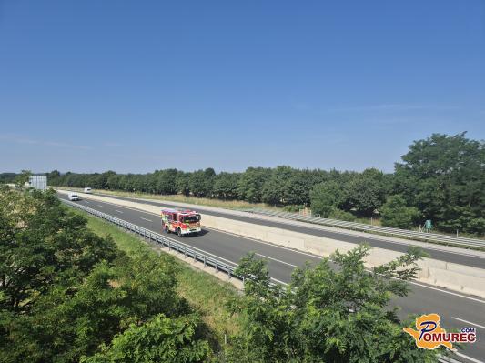 FOTO in VIDEO: Nesreča na pomurski avtocesti, proti Mariboru zaprt vozni pas