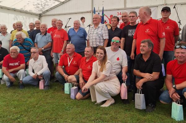 FOTO: V Veržeju počastili krvodajalce in podelili posebno priznanje vitezom krvodajalstva